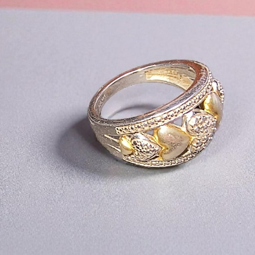 Sterling Silver Graduated Heart Ring with CZ Center